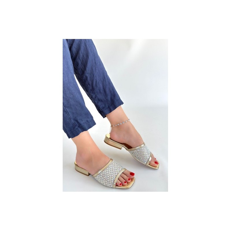 Ortu Gold Cilt İşlemeli Terlik