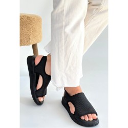 Wayi Siyah Hasır Cilt Sandalet