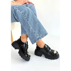 Mountain fox cushion