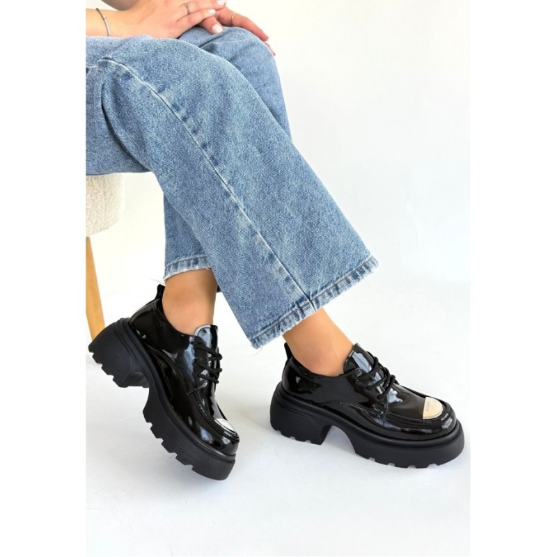 Mountain fox cushion